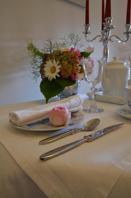 La Gentilhommiere Bed & Breakfast ชองเตอพี ภายนอก รูปภาพ