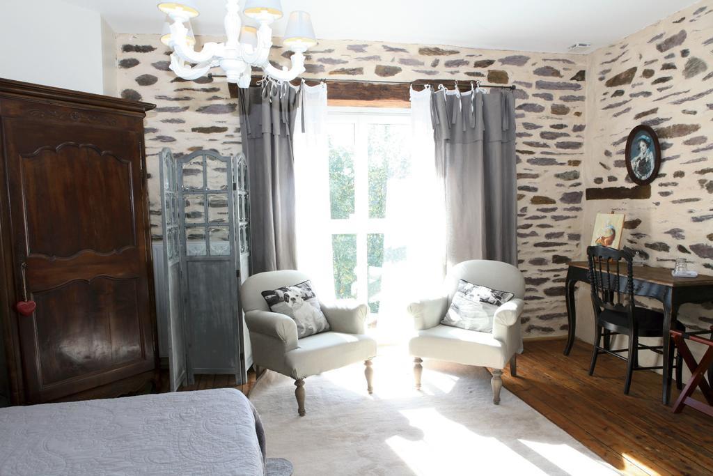 La Gentilhommiere Bed & Breakfast ชองเตอพี ภายนอก รูปภาพ