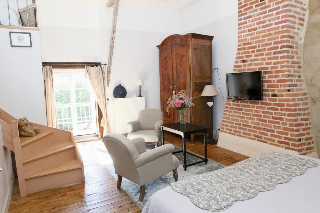 La Gentilhommiere Bed & Breakfast ชองเตอพี ภายนอก รูปภาพ