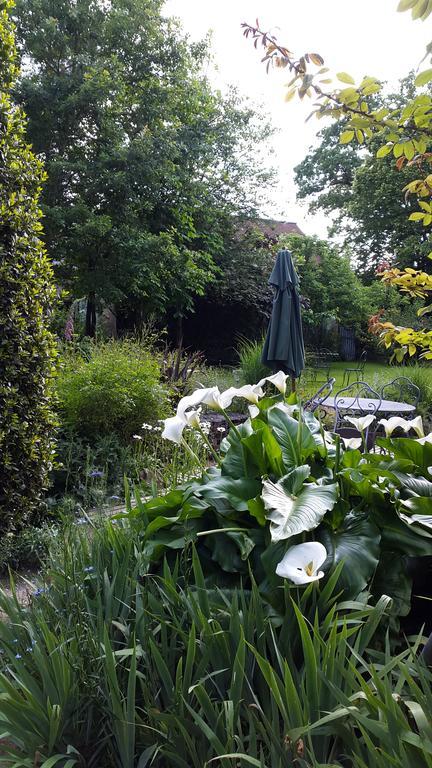 La Gentilhommiere Bed & Breakfast ชองเตอพี ภายนอก รูปภาพ