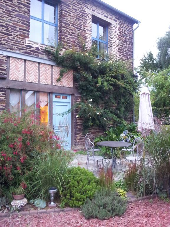 La Gentilhommiere Bed & Breakfast ชองเตอพี ภายนอก รูปภาพ