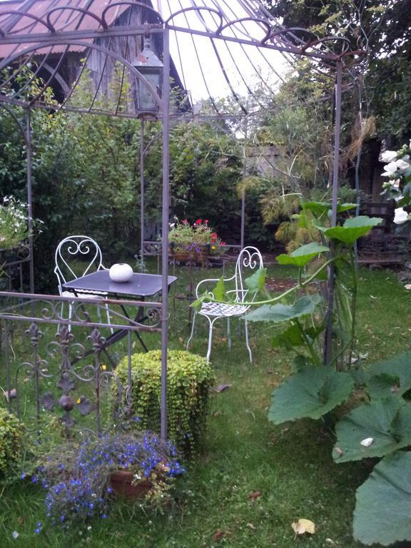 La Gentilhommiere Bed & Breakfast ชองเตอพี ภายนอก รูปภาพ