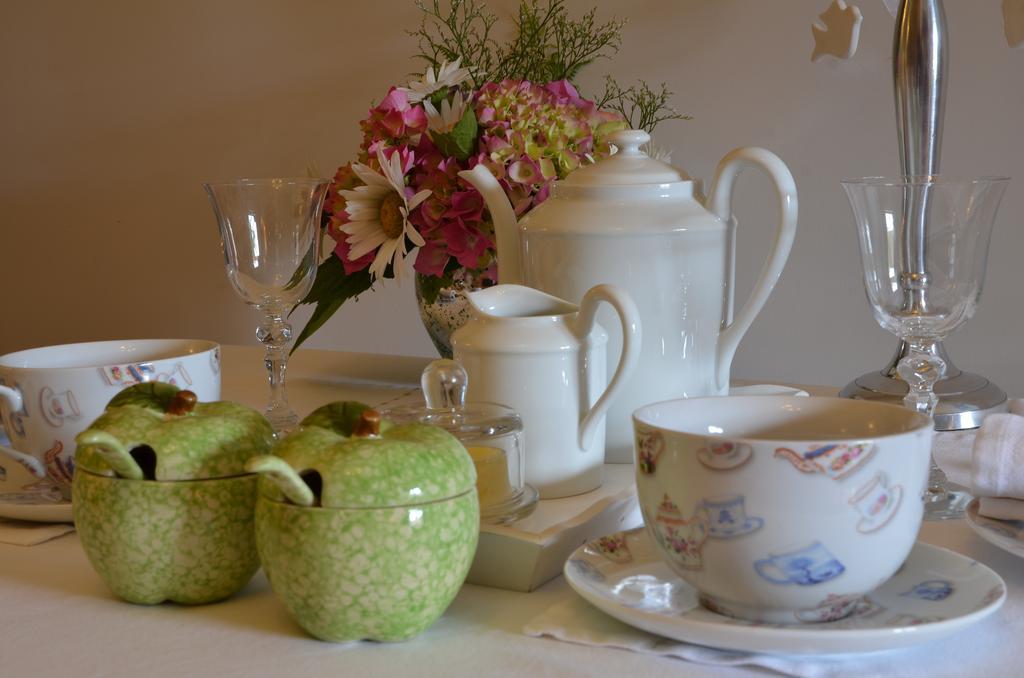 La Gentilhommiere Bed & Breakfast ชองเตอพี ภายนอก รูปภาพ